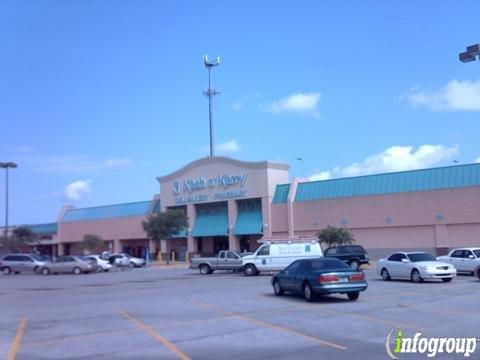 Oak Tree Plaza, A Kimco Property