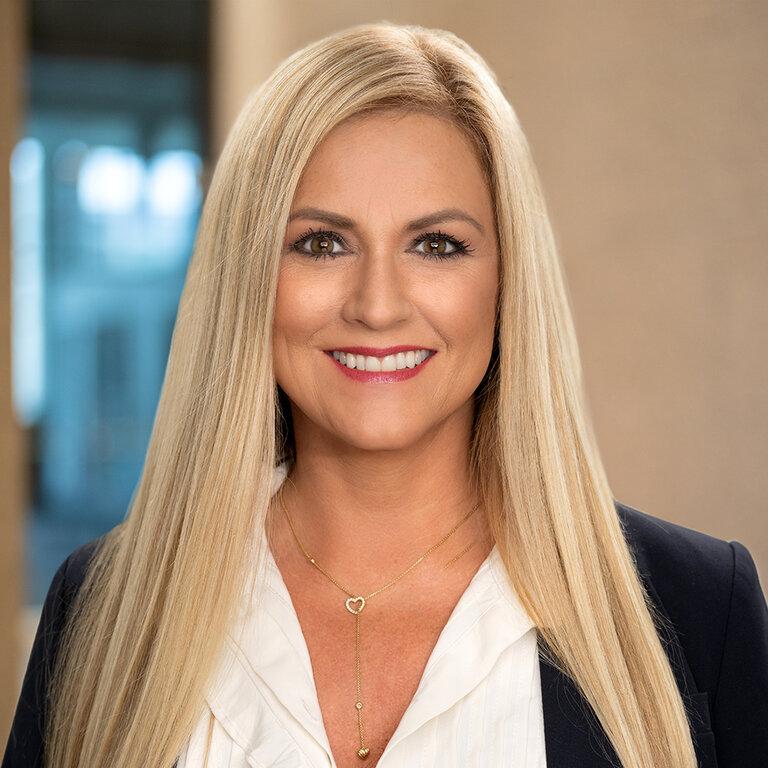 Merrill Lynch Financial Advisor Joni Abalos