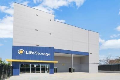 Extra Space Storage