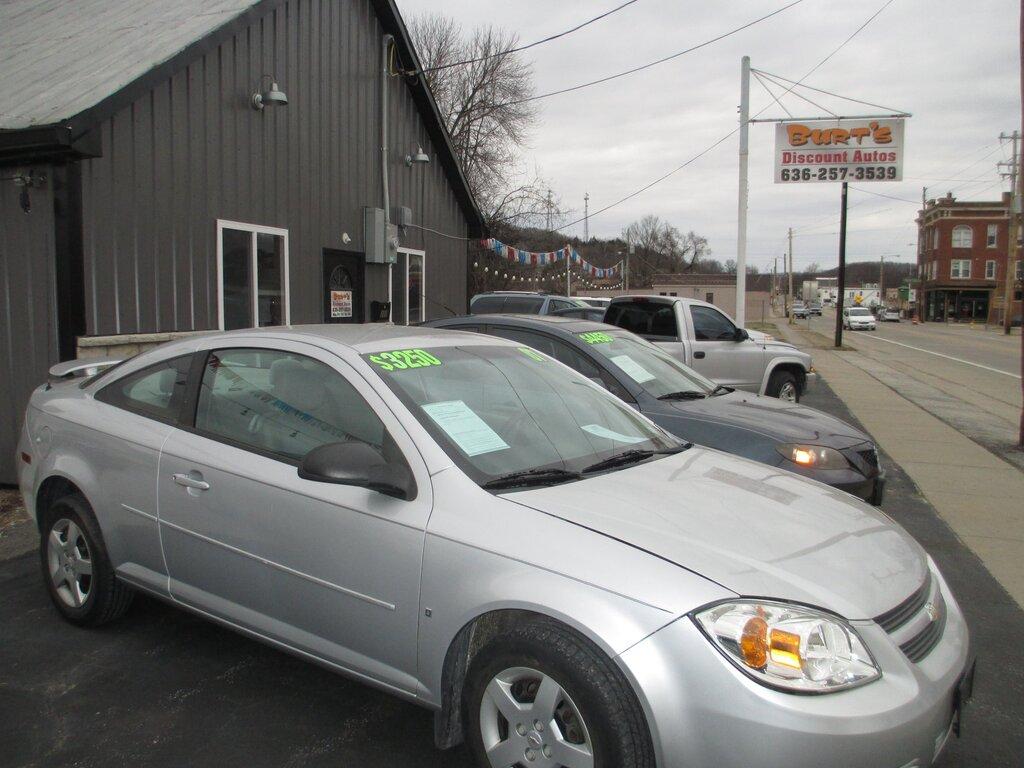 Burt's Discount Autos