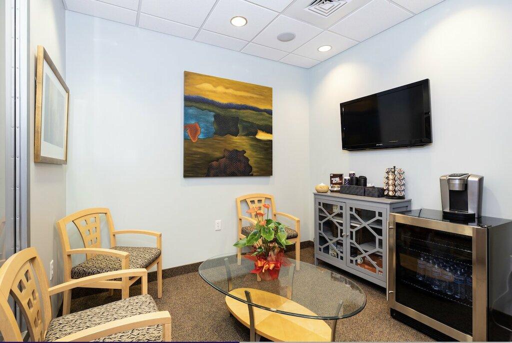 Dr Bahman Norouzinia, DDS