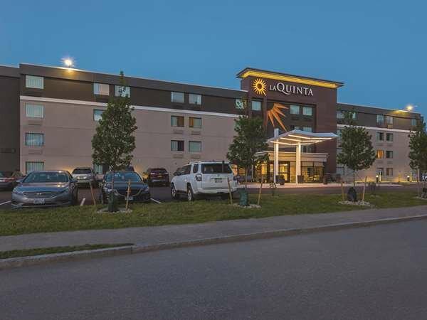 La Quinta Inn & Suites by Wyndham Portland Dt/Maine Med