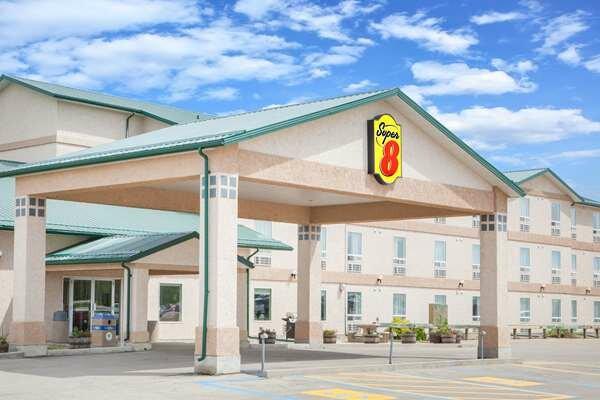 Super 8 by Wyndham Swan River MB