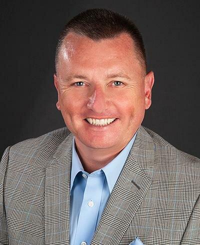 Robert Armstrong-Private Wealth Advisor, Ameriprise Financial Services, LLC