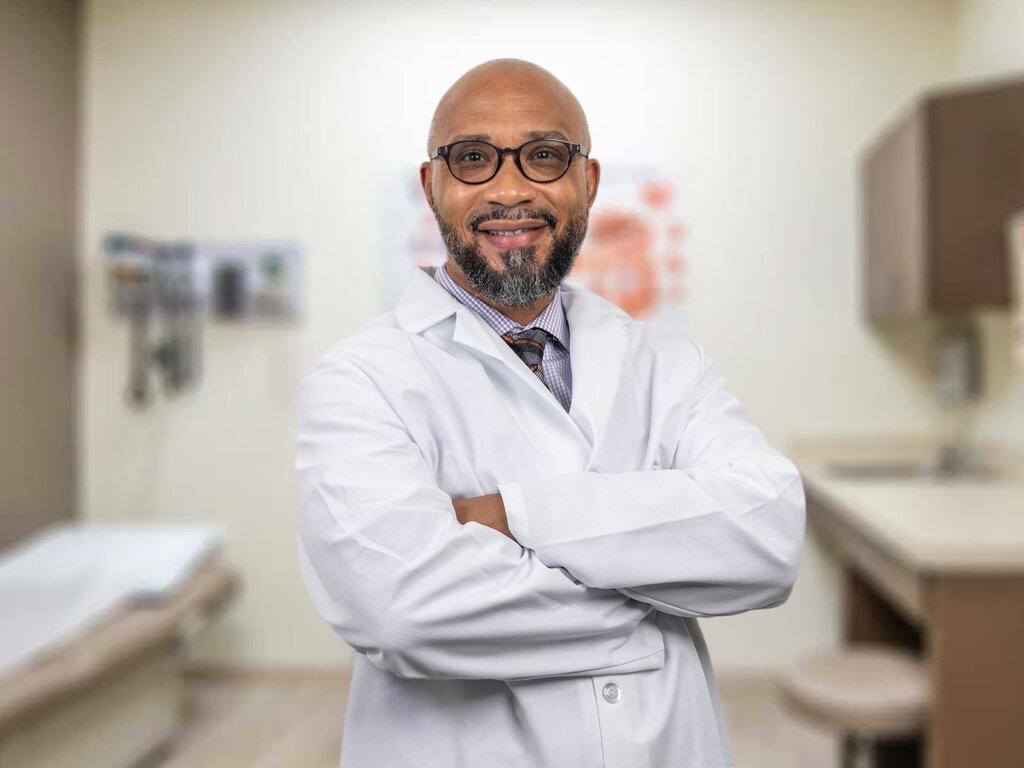 Corey W Henry, APN - Oak Street Health