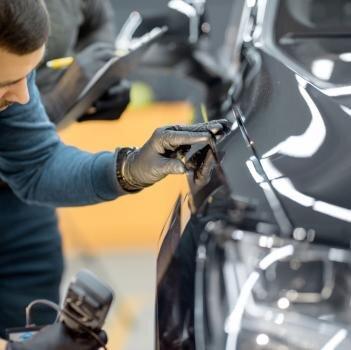 Robert's Body Shop & Wrecker Service LLC