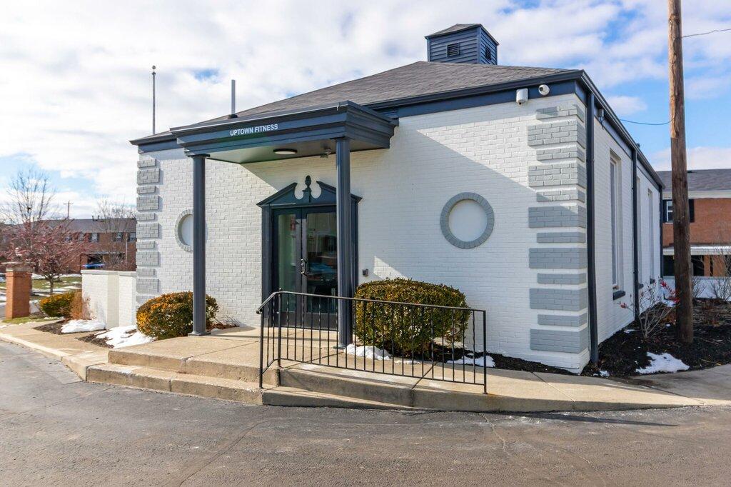 Uptown Sun Studio & Teeth Boutique