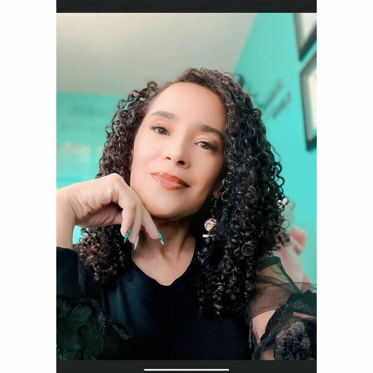 Tracia Roberts-Intuit Turbotax Verified Pro