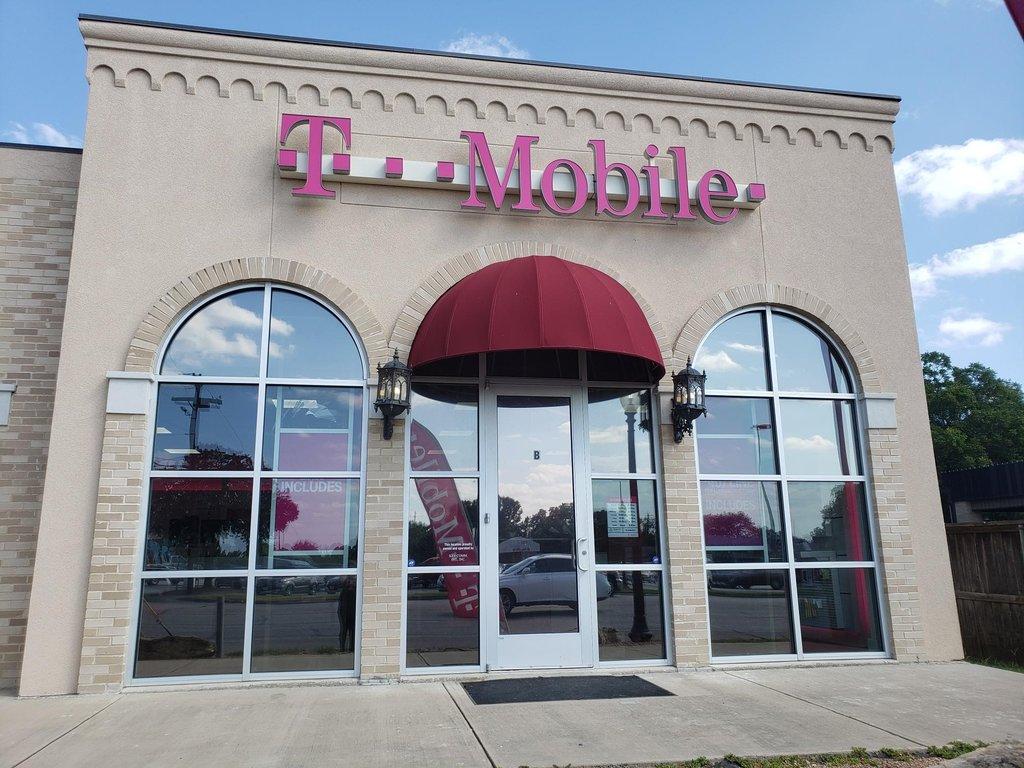 Metro by T-Mobile Authorized Retailer