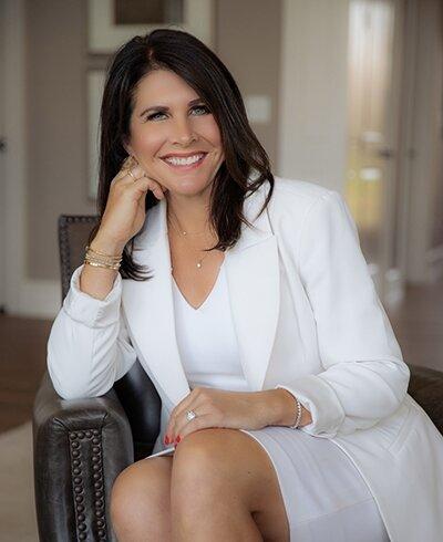 Kari Douglas Ehleringer-Private Wealth Advisor, Ameriprise Financial Services, LLC