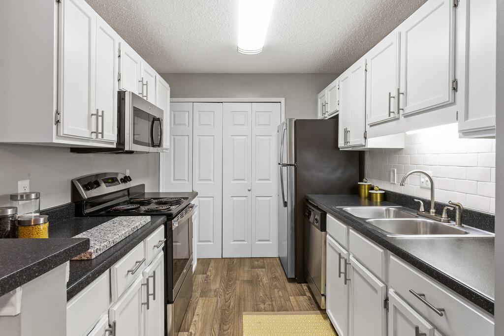 Summerchase at Riverchase Apartment Homes