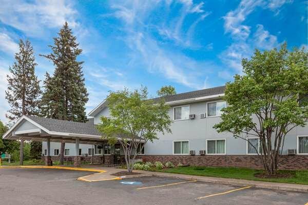 Super 8 by Wyndham Duluth