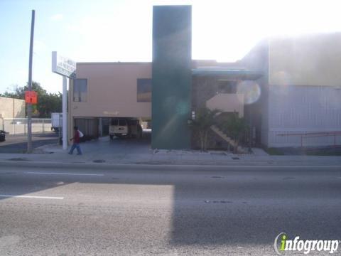 Rafael Gonzalez, MD - Clinica Las Mercedes