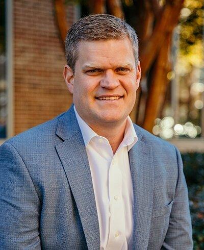 Eddie Armstrong-Complex Director, Ameriprise Financial Services, LLC