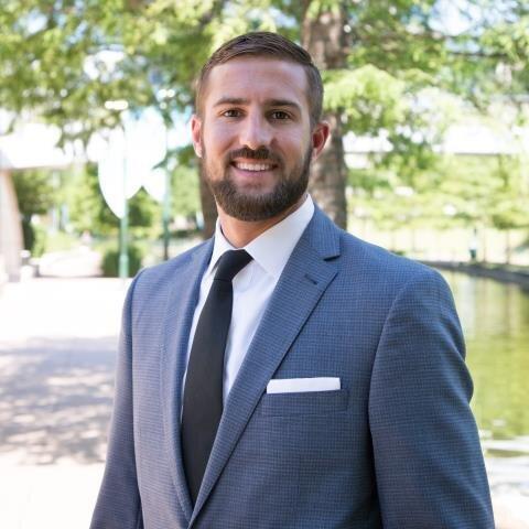 Merrill Lynch Financial Advisor Taylor Allcott