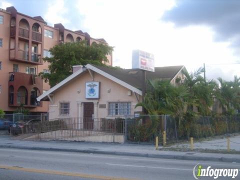 Universal Dental Clinic