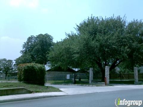 Twin-Oaks Airport (T94)