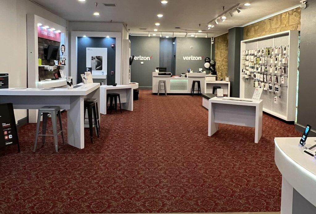 Russell Cellular-Verizon Authorized Retailer