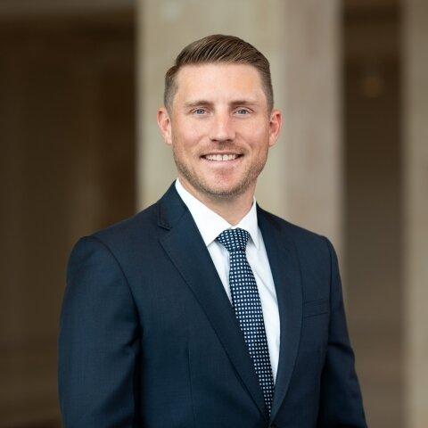 Merrill Lynch Financial Advisor Robert Yahney