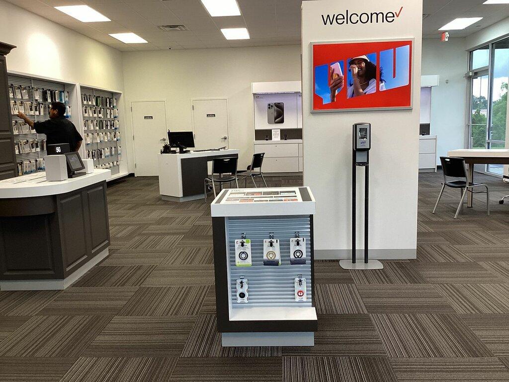 Russell Cellular-Verizon Authorized Retailer