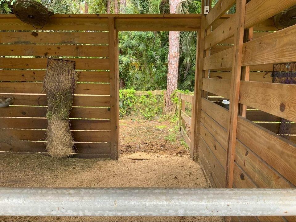 Iron Horse Stables Rv's & Trailer Rentals LLC