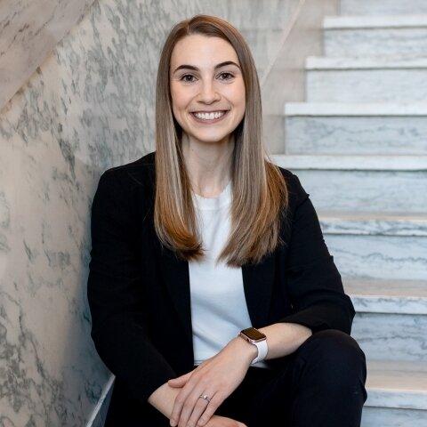 Merrill Lynch Financial Advisor Caroline Adams