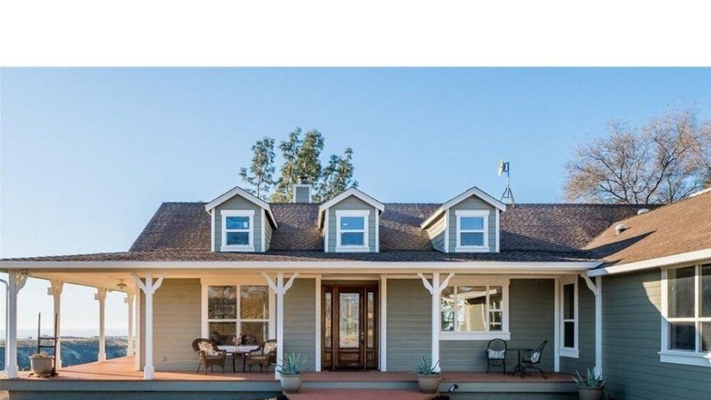 Butler Custom Painting