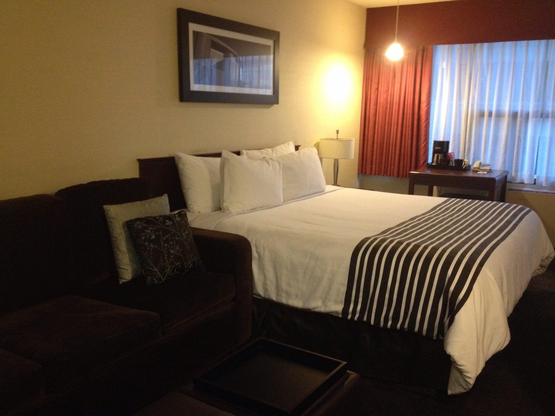 Sandman Signature Calgary Downtown Hotel