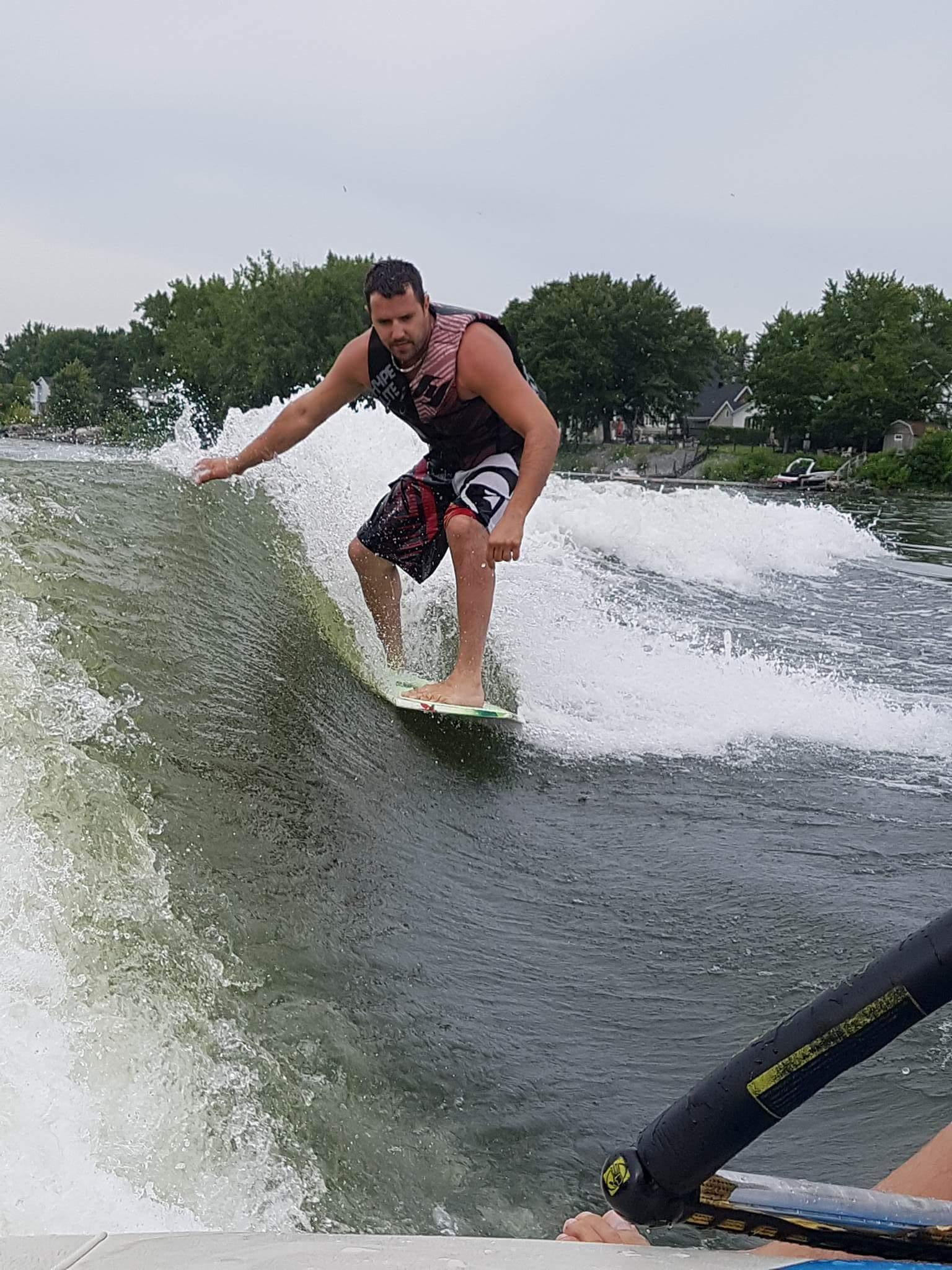 Les Croisières Privées Montréal Wakesurf