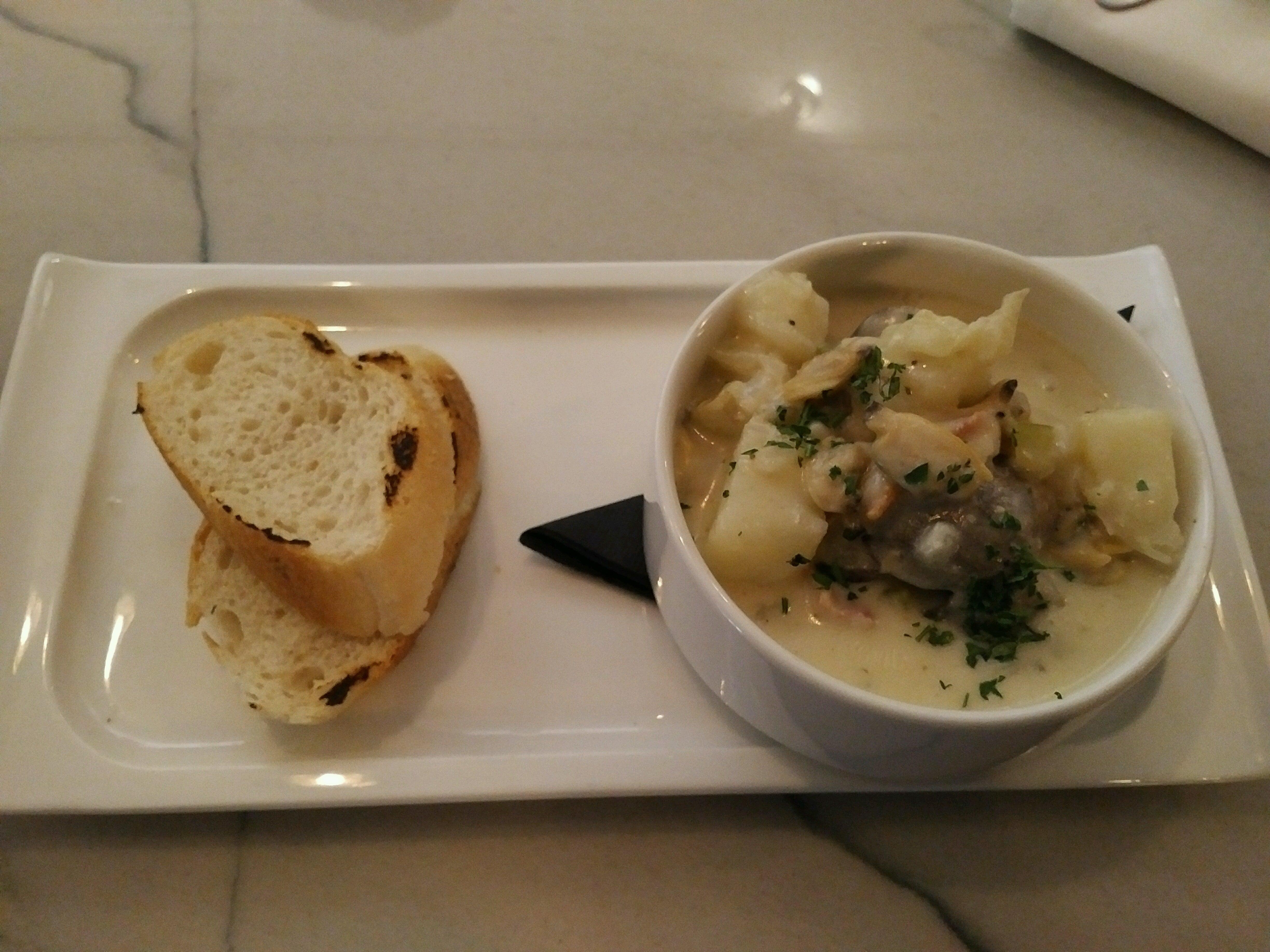 Fanny Bay Oyster Bar & Shellfish Market