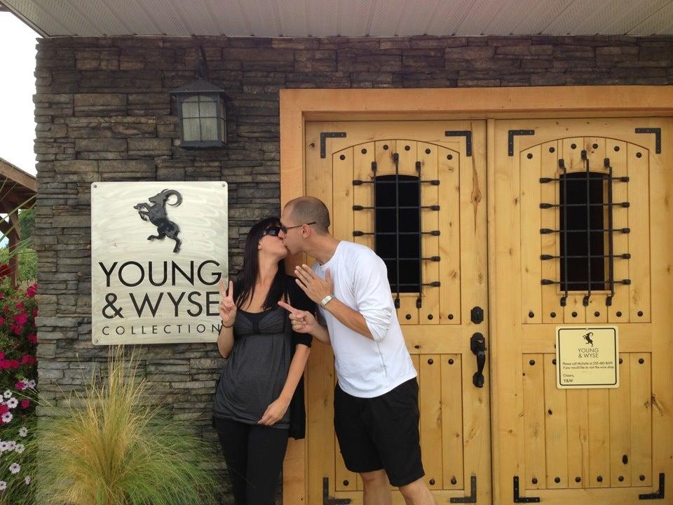 Collection Young & Wyse