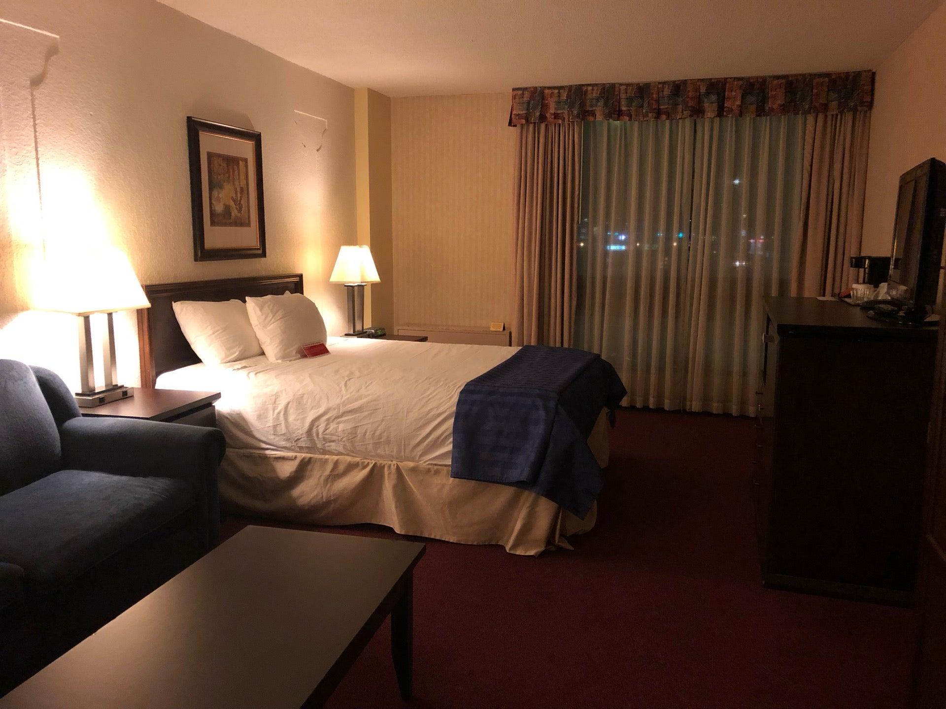 Ramada by Wyndham Lethbridge