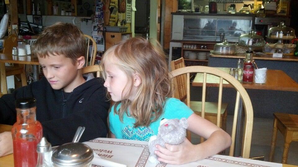 Ole Guitar Pickers Corner