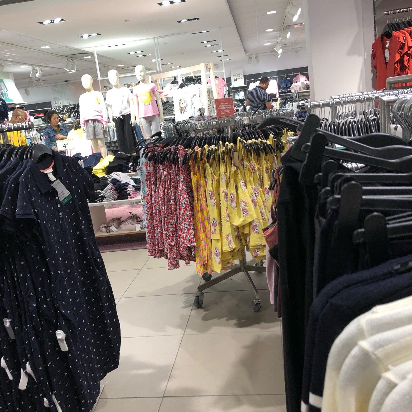 H & M
