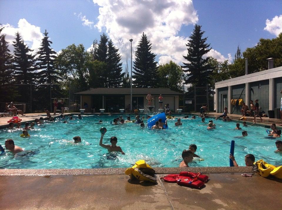 Stony Plain Outdoor Pool