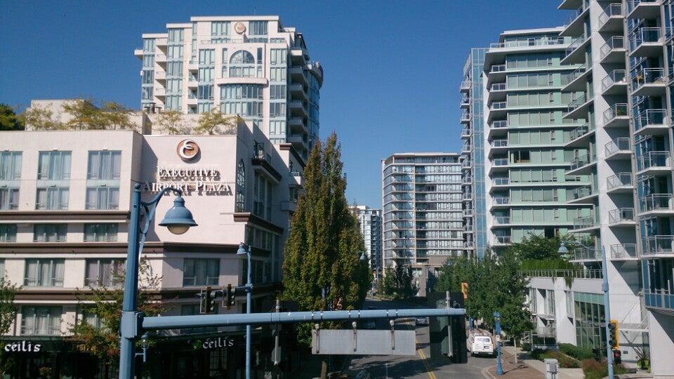Ramada By Wyndham Vancouver Airport