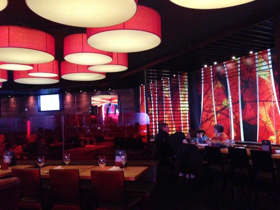 Houston Avenue Bar & Grill