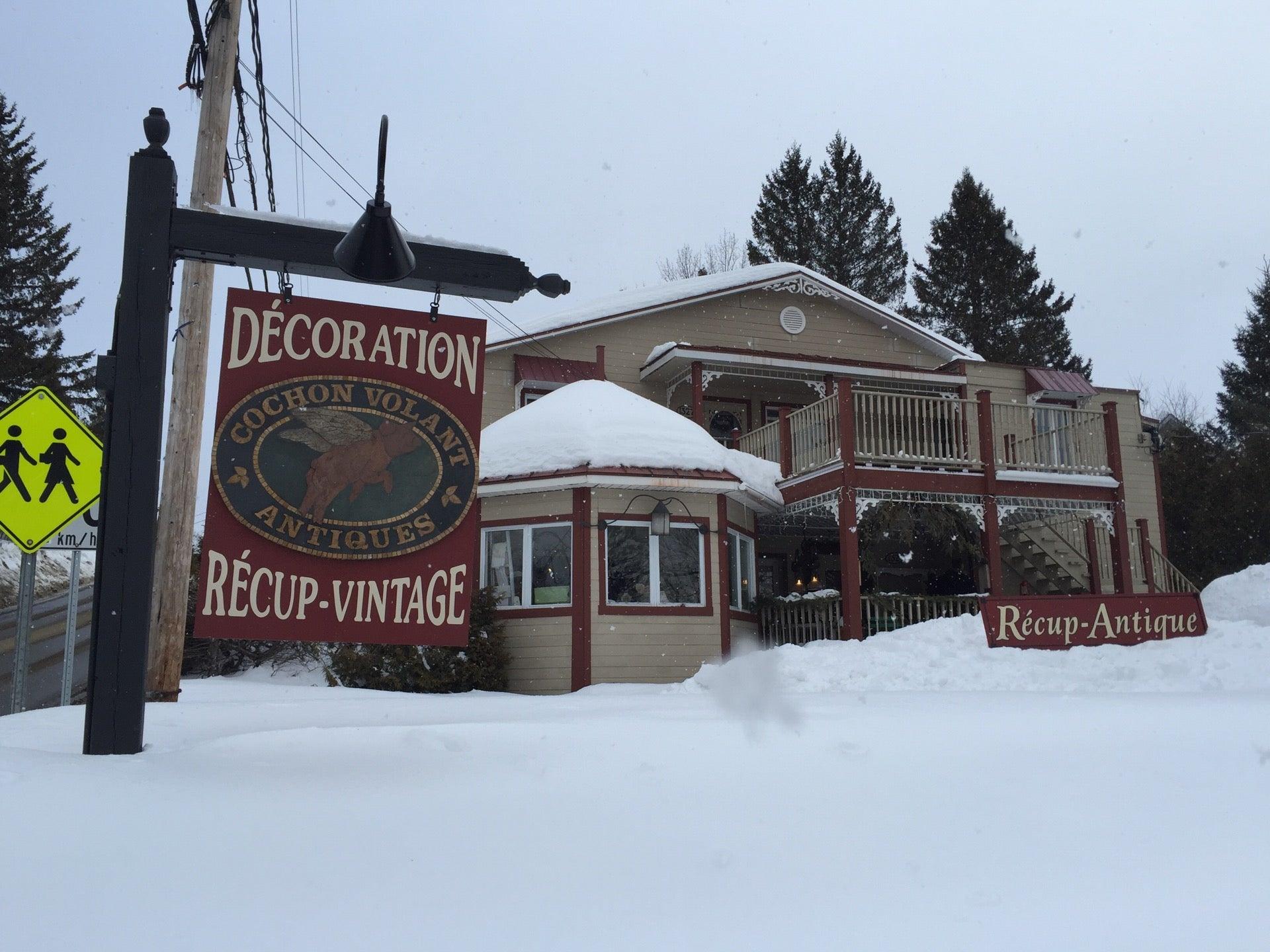 Cochon Volant Antiques & Decor