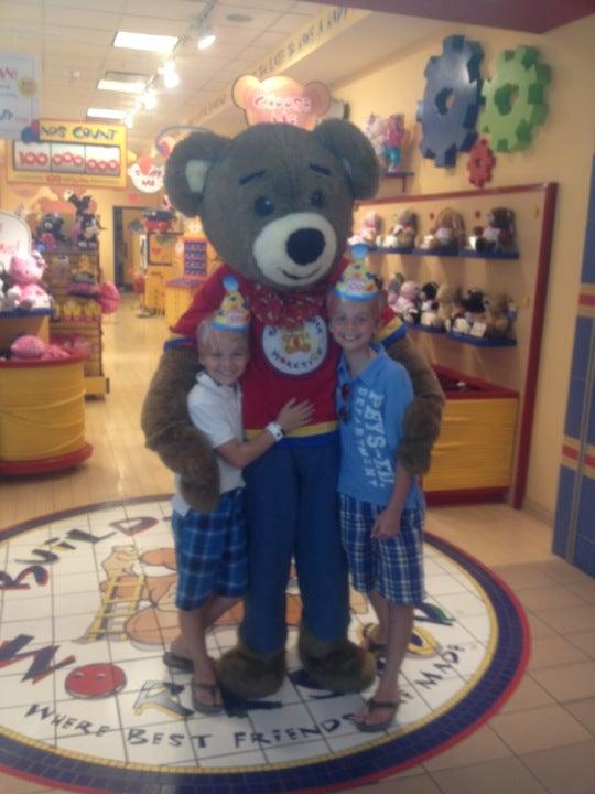 BUILD-A-BEAR WORKSHOP
