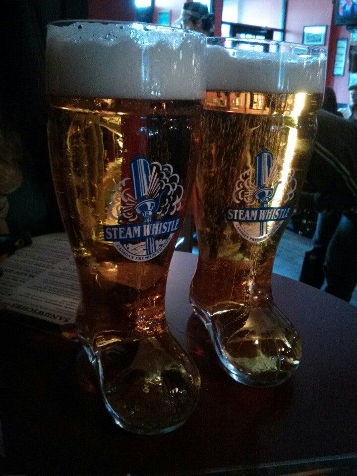 Loons Restaurant & Pub