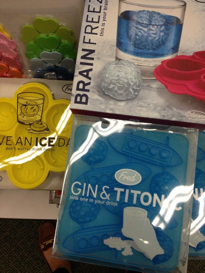 Renaud-Bray-Carefour de l'Estrie