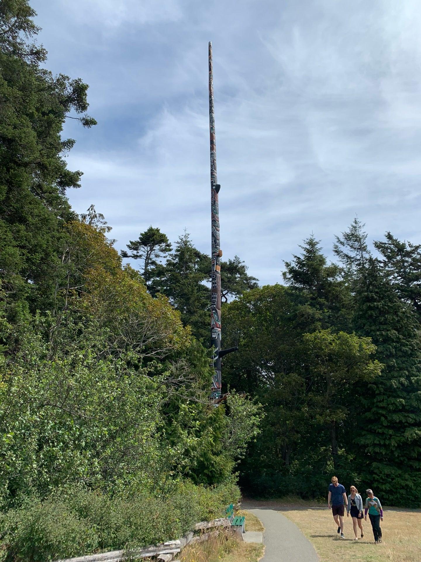World's Tallest Totem Pole