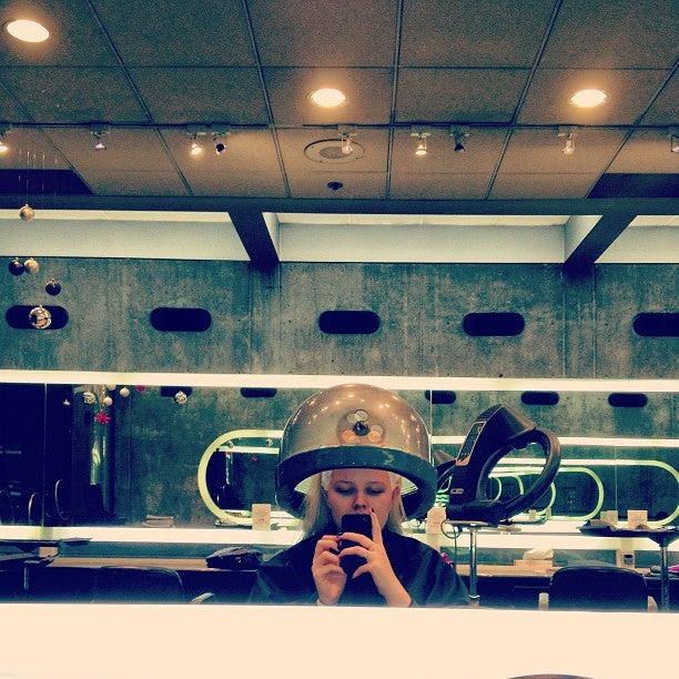 Suki's International Hair Design