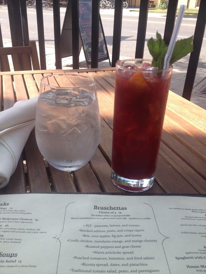 Galla Winehouse and Bistro