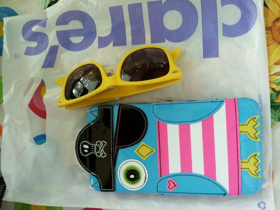 claire's