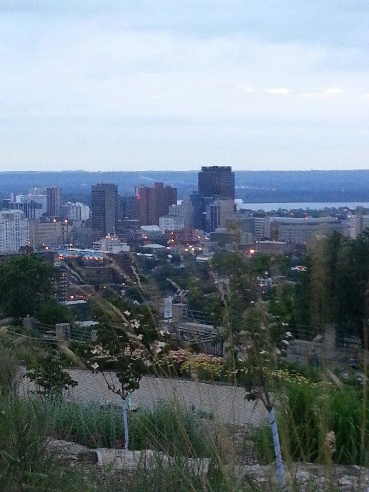 Sam Lawrence Park