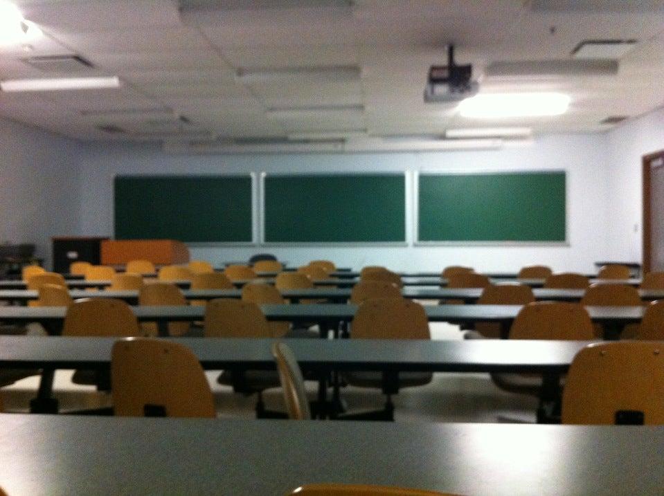 Carleton University Centre