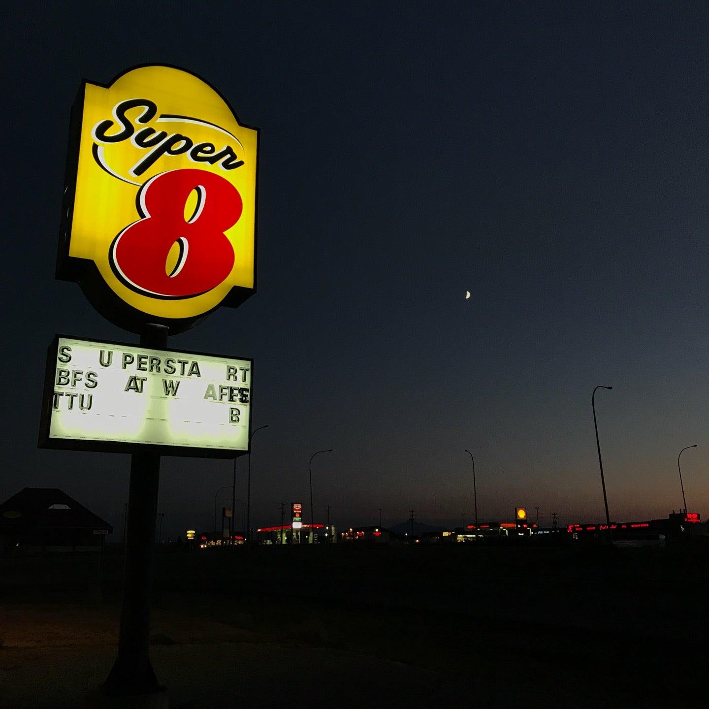 Super 8 by Wyndham Pincher Creek AB