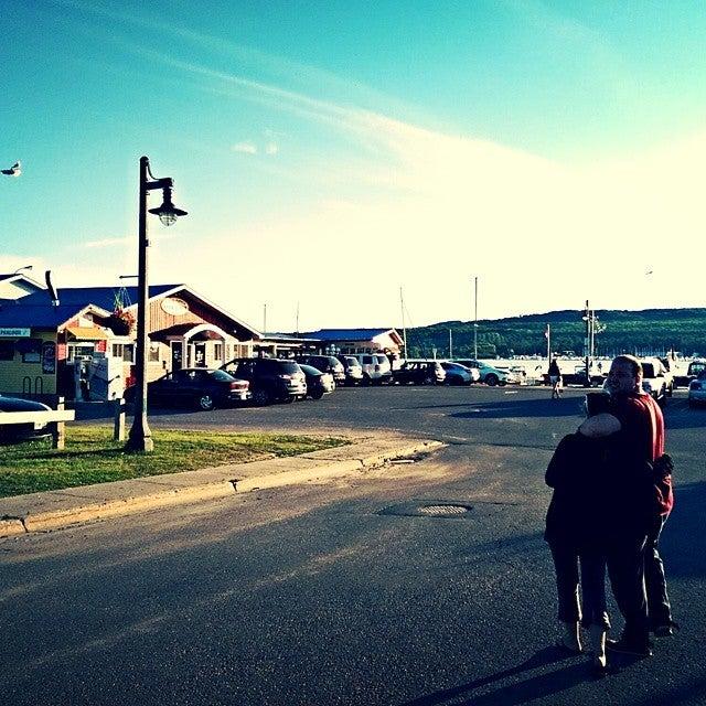World Famous Dock Lunch