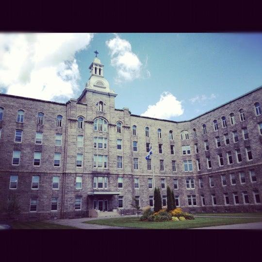 Centre Jeunesse de Laval